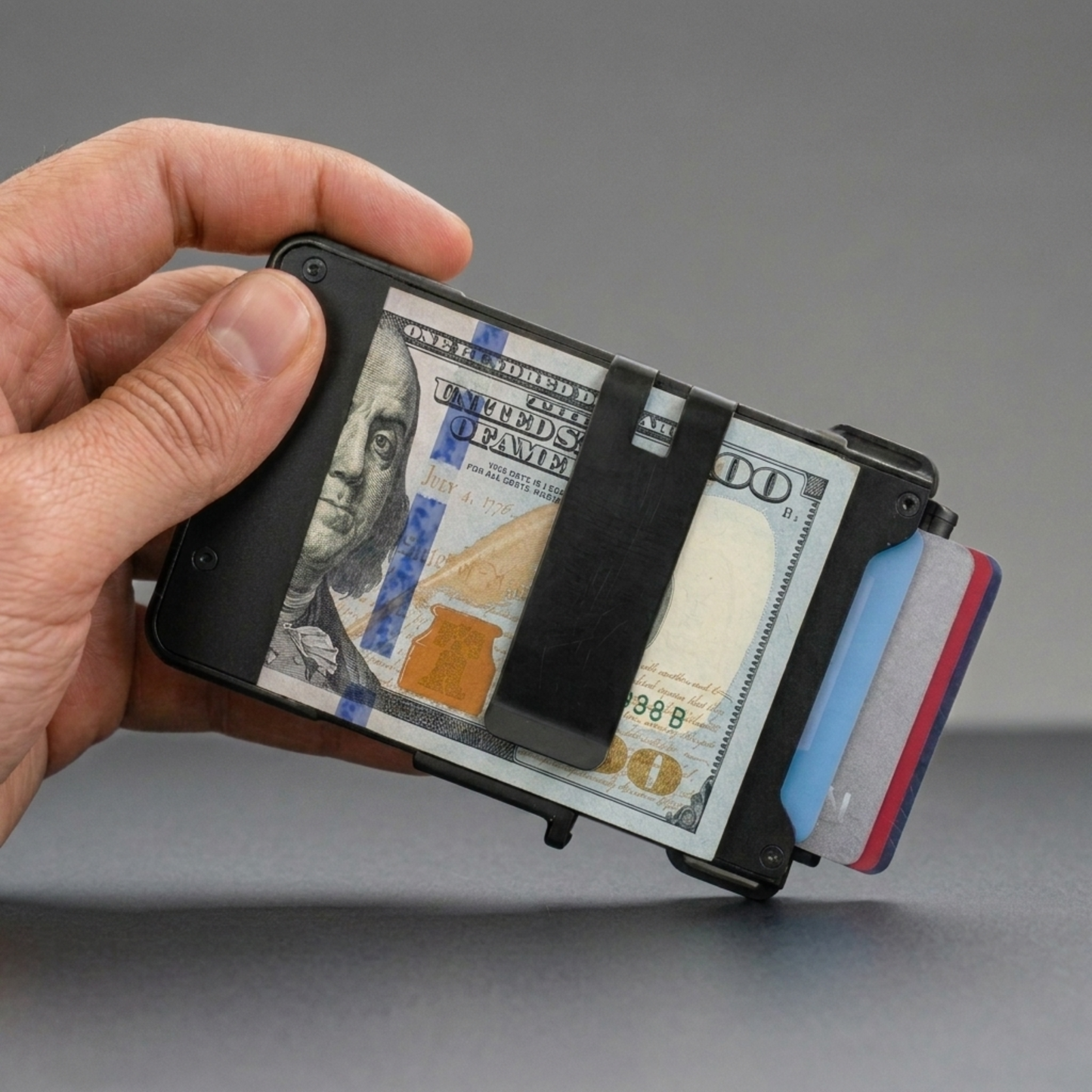 VeyVault® Minimalist Wallet - Maximum Capacity. Minimal Footprint.